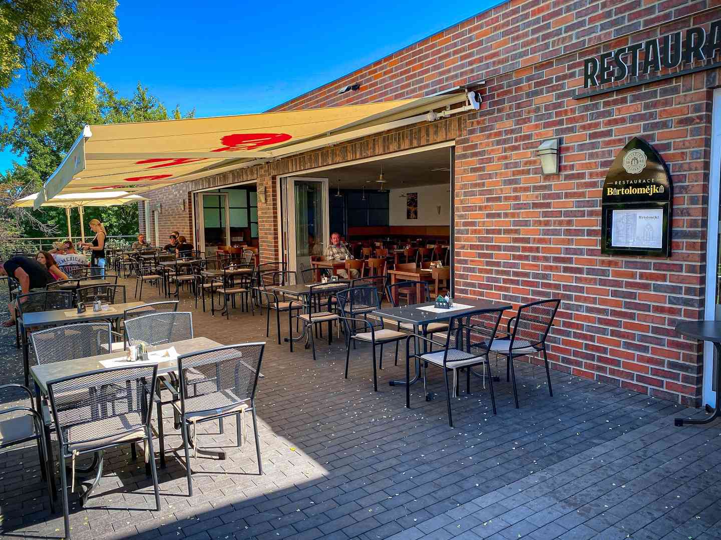 Restaurace v okolí